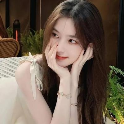 柏婷娜小姐